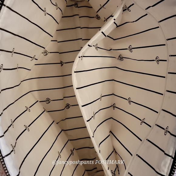 BRIGHTON holiday love notes tote bag purse w/logo heart zipper pull black red - Picture 15 of 17